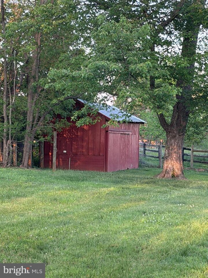 Property Photo: 22637 Willisville Road VA 20184