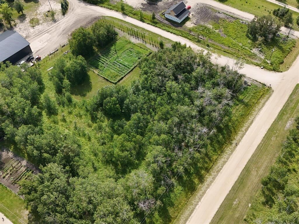 Property Photo:  79 Shady Lane  MB R0A 0R0 
