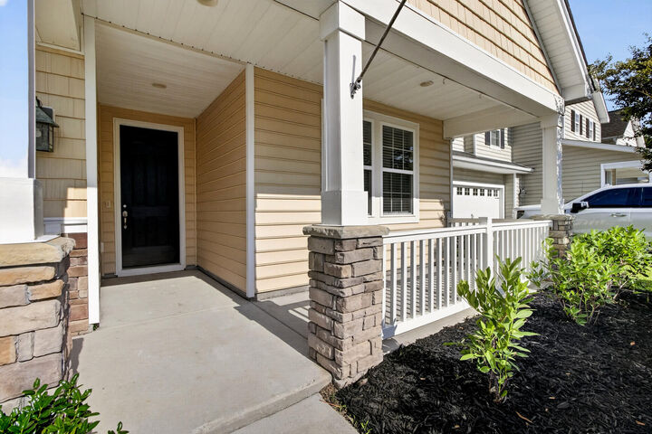 Property Photo:  308 Nuttall Drive  SC 29486 
