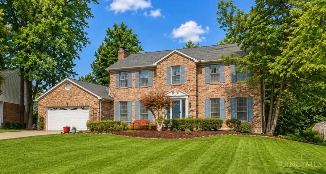 Property Photo: 2241 Donnington Lane OH 45244