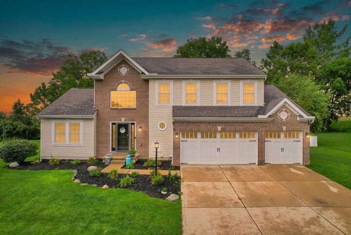 Property Photo: 246 Weeping Willow Run Drive OH 43031
