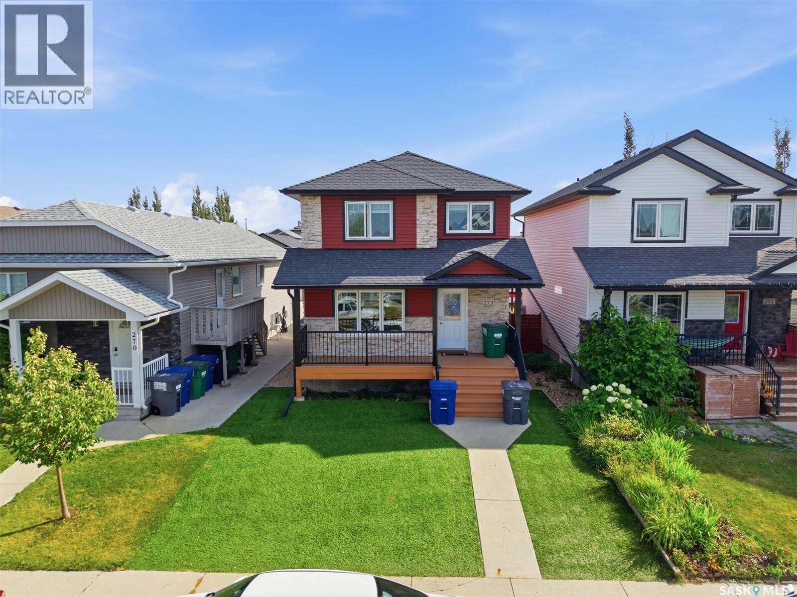 Property Photo:  275 Wyant Lane  SK S7W 0L3 