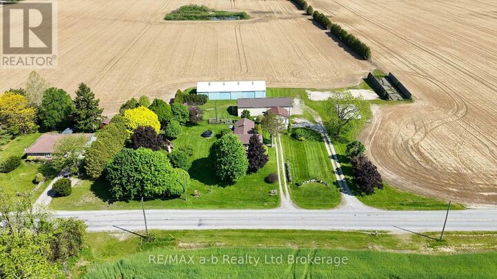 1813 Norfolk County 19 Road West — photo 1