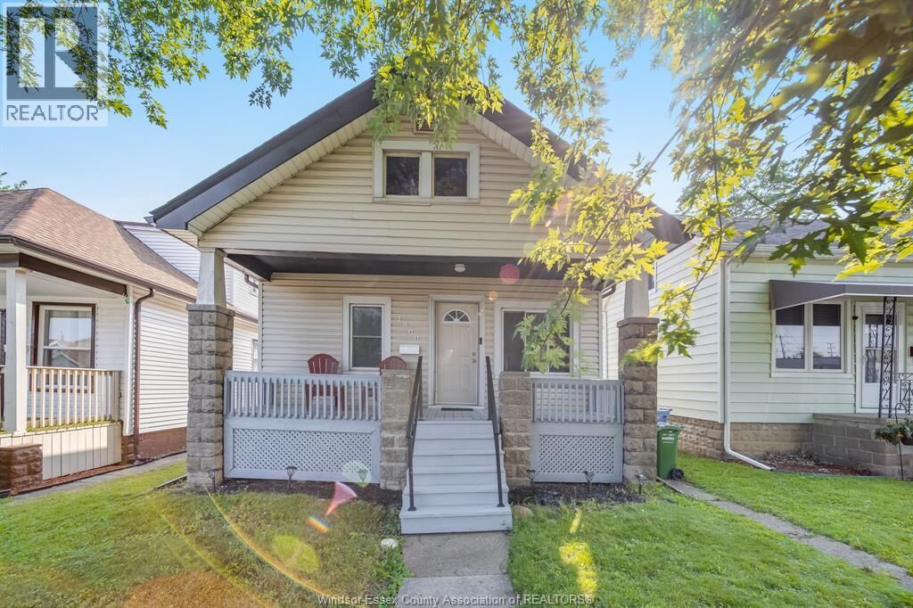Property Photo: 1560 Lillian Avenue ON N8X 4A8
