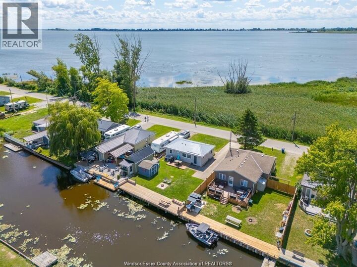 Property Photo:  89 Brock Street  ON N0P 1A0 