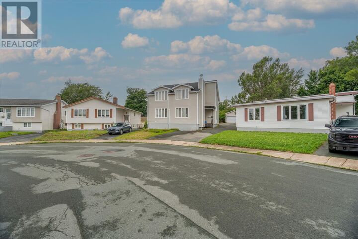 Property Photo:  26 Lloyd Crescent  NL A1E 2H8 