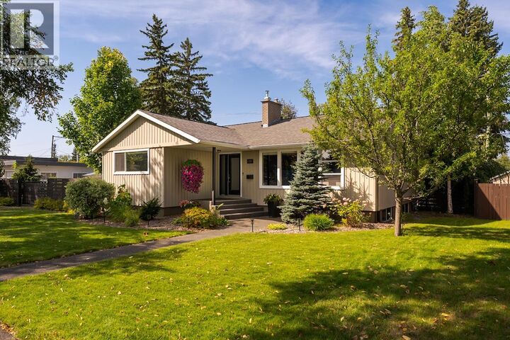 1557 Burden Street — photo 1