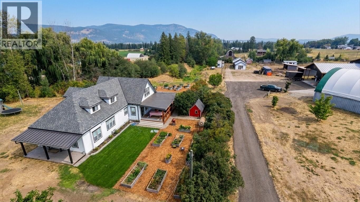 Property Photo: 1130 Thomas Hayes Road BC V0E 1B6