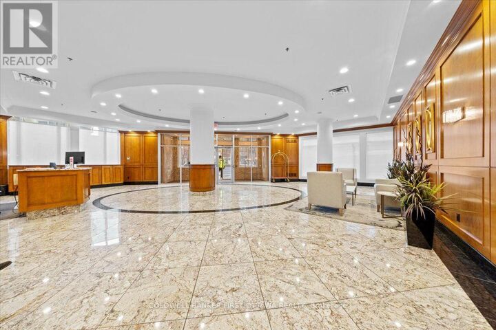 Property Photo:  200 Rideau Street 711  ON K1N 5Y1 