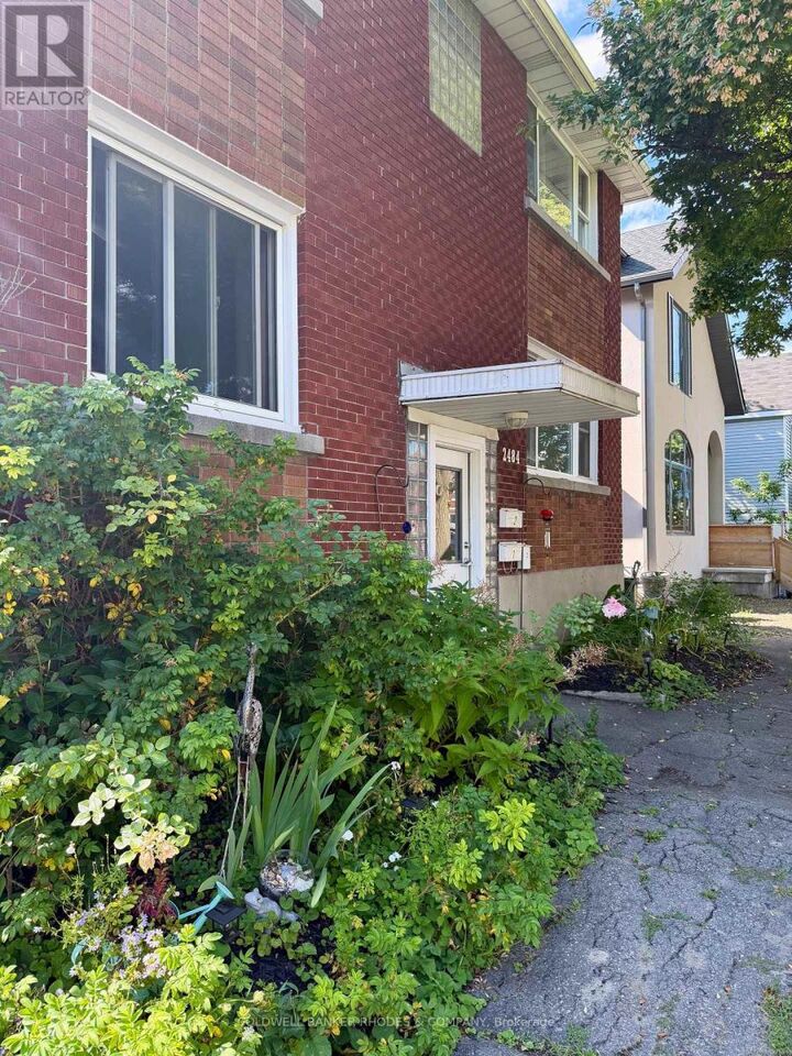 Property Photo: 2484 Carlsen Avenue 1 ON K1V 8G3
