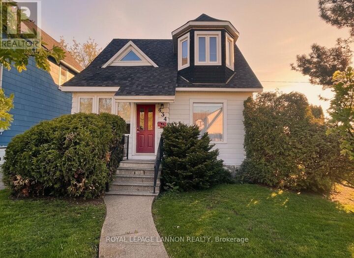 Property Photo: 434 Hebert Street ON P7A 4H4