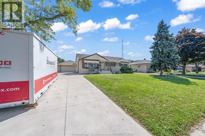 Property Photo: 3302 Woodlawn Avenue ON N8W 2J3