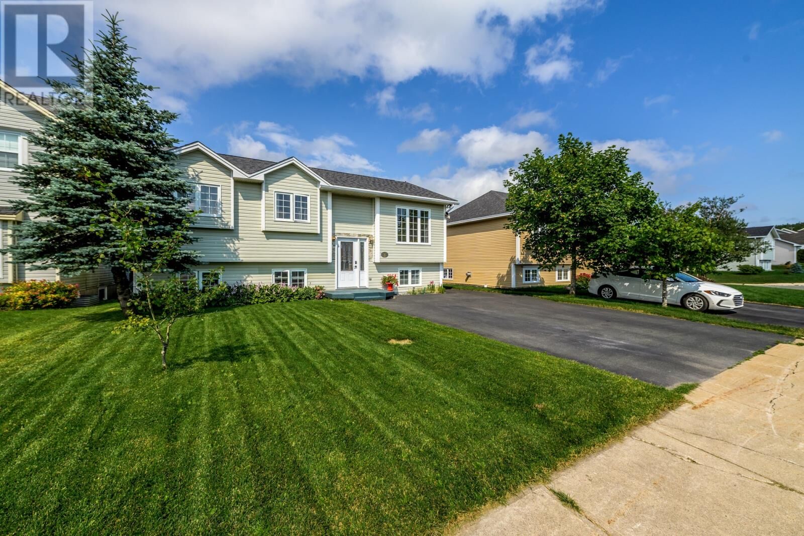 Property Photo:  4 Panoramic Place  NL A1L 1K4 