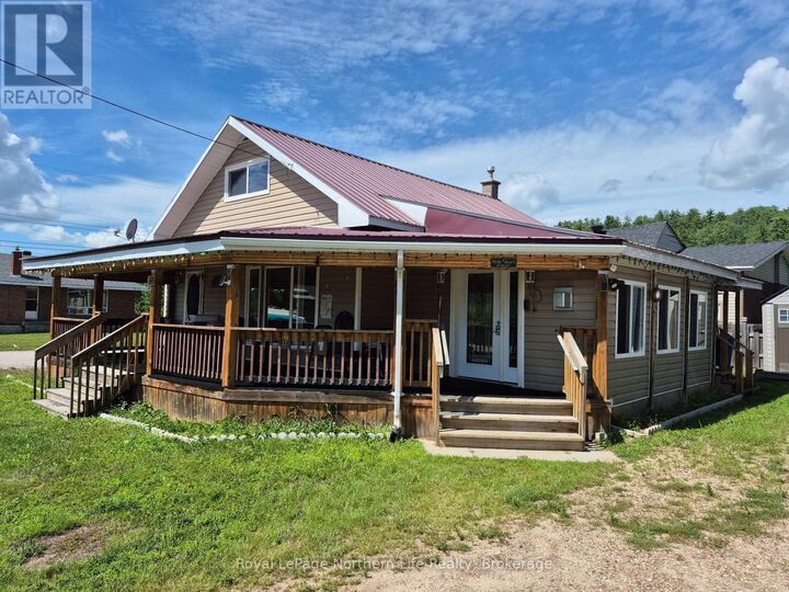 Property Photo:  398 McKenzie Street  ON P0H 1V0 