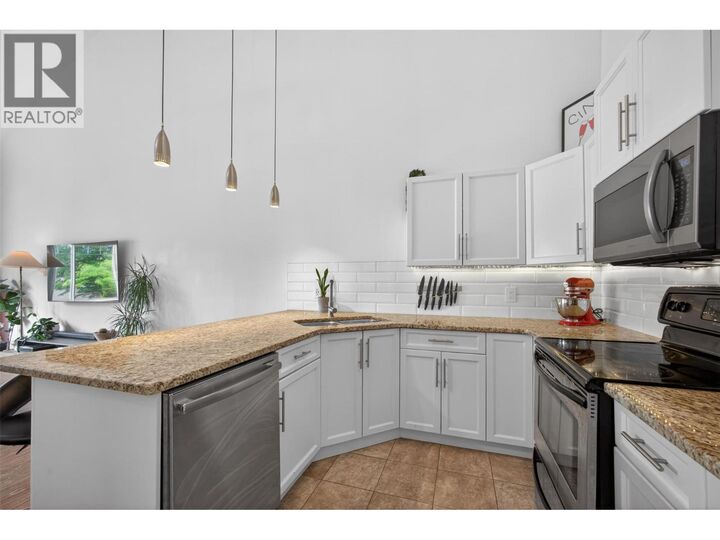 Property Photo: 2120 Shannon Ridge Drive 303 BC V4T 2Z3
