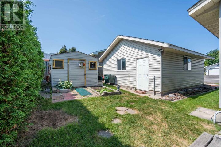 Property Photo: 1015 Lake St ON P6B 6B5