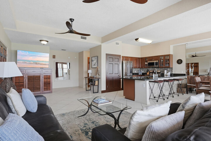 Property Photo: 780 Sundial Court 6002 FL 32548