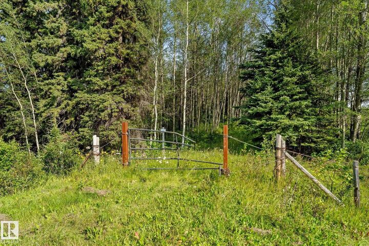 Property Photo:  SW 14-46-3-W5m Hwy 13  AB T0C 2T0 