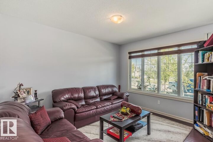 Property Photo:  2112 Glenridding Way SW  AB T6W 2H4 