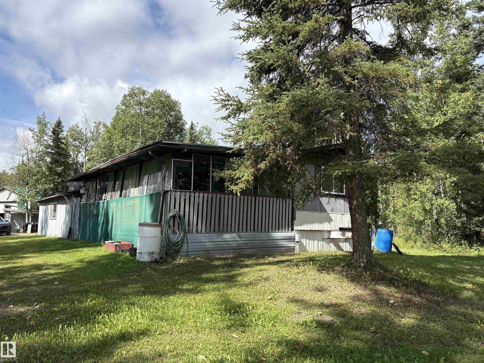 Property Photo:  19302 Twp Rd 631B  AB T0A 0M0 