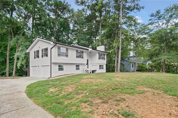 Property Photo: 2648 Smoke House Place SW GA 30064