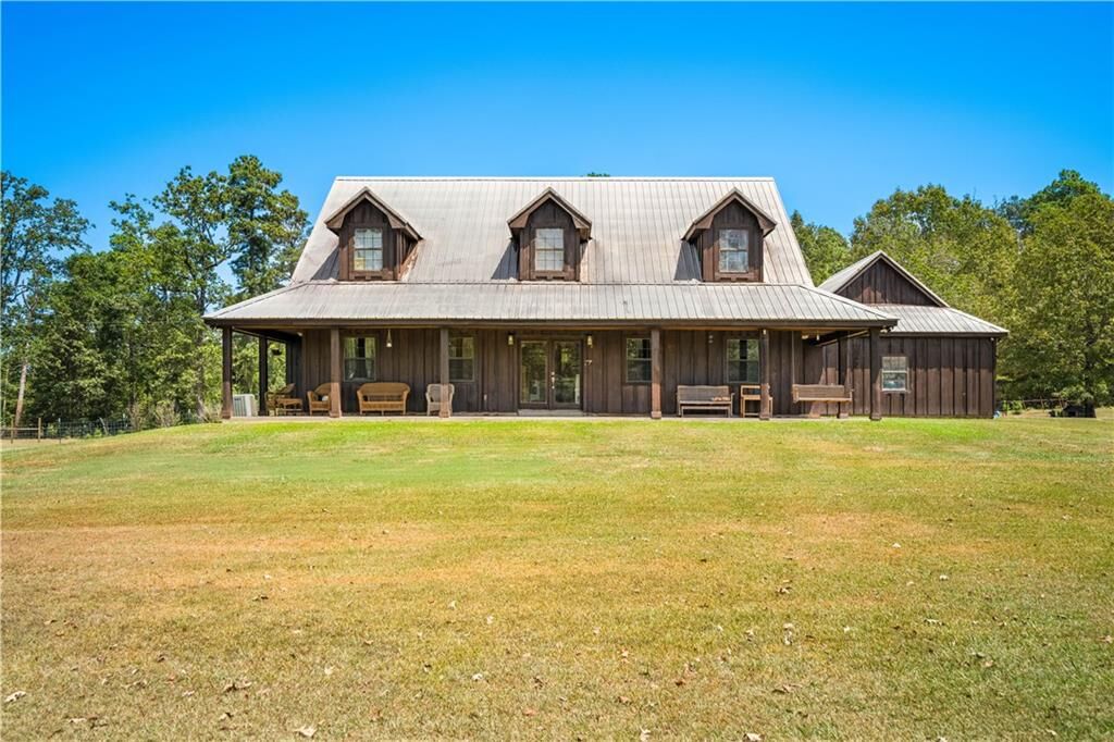 Property Photo: 419 Duke Road LA 71418