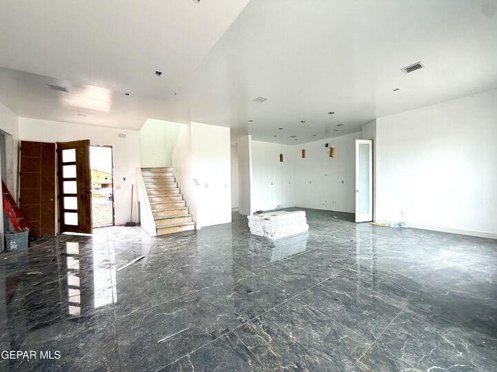 Property Photo: 9717 Peaceful Valley E TX 79927