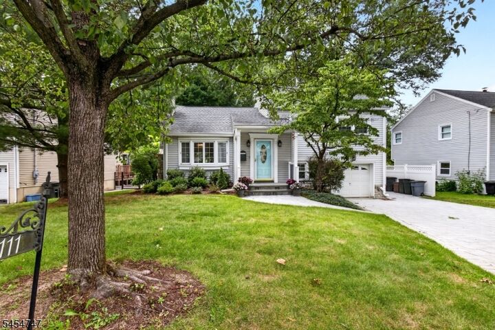 Property Photo:  111 Woodland Rd  NJ 07974 
