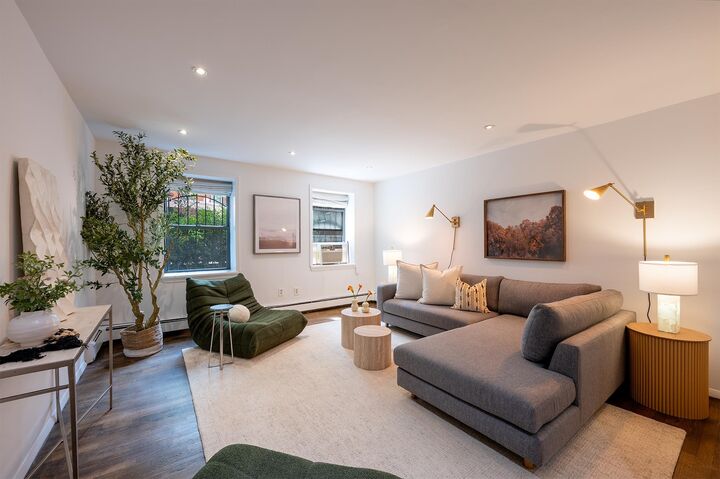 Property Photo:  126 Mercer St 1L  NJ 07302 