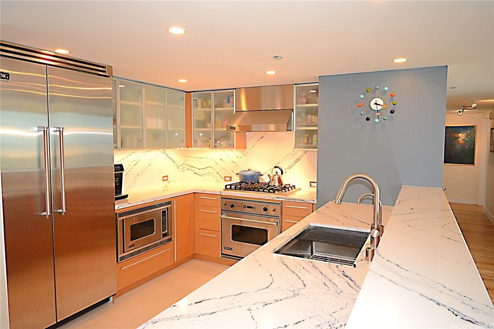 Property Photo:  1177 Queen Street 4408  HI 96814 