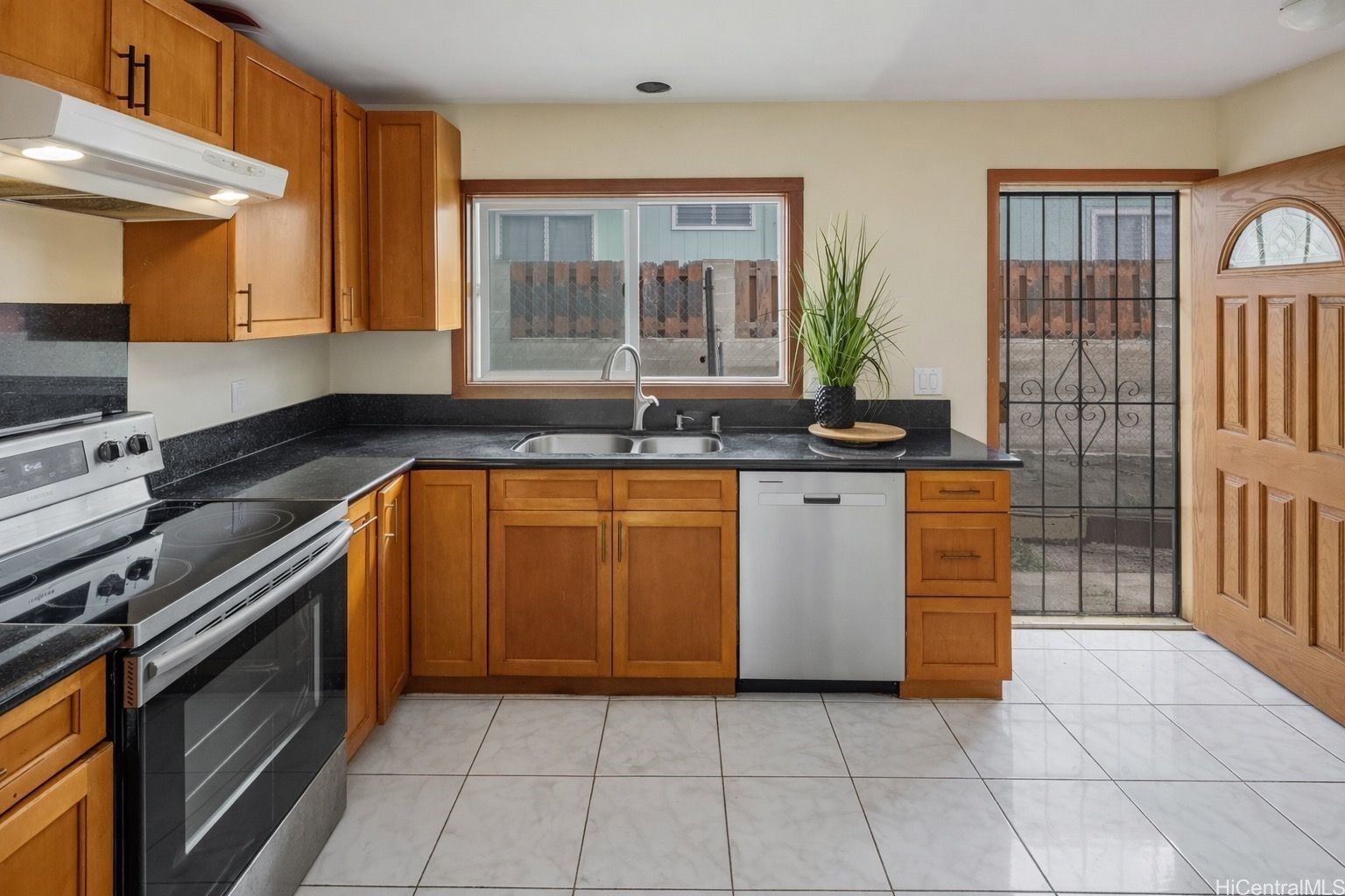 Property Photo:  1628 9th Avenue  HI 96816 