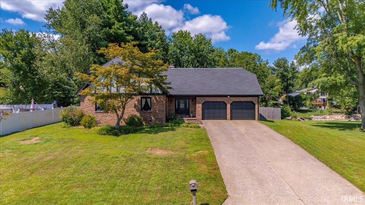 Property Photo:  5588 Sherwood Court  IN 47630 
