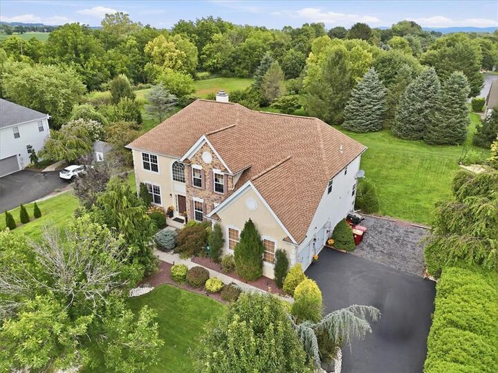 Property Photo: 18 Creek Court PA 18040