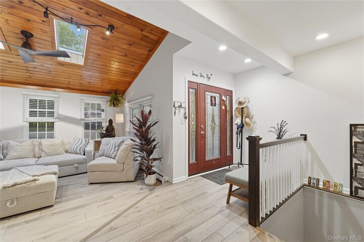 Property Photo:  9 Morgans Way  NY 10925 