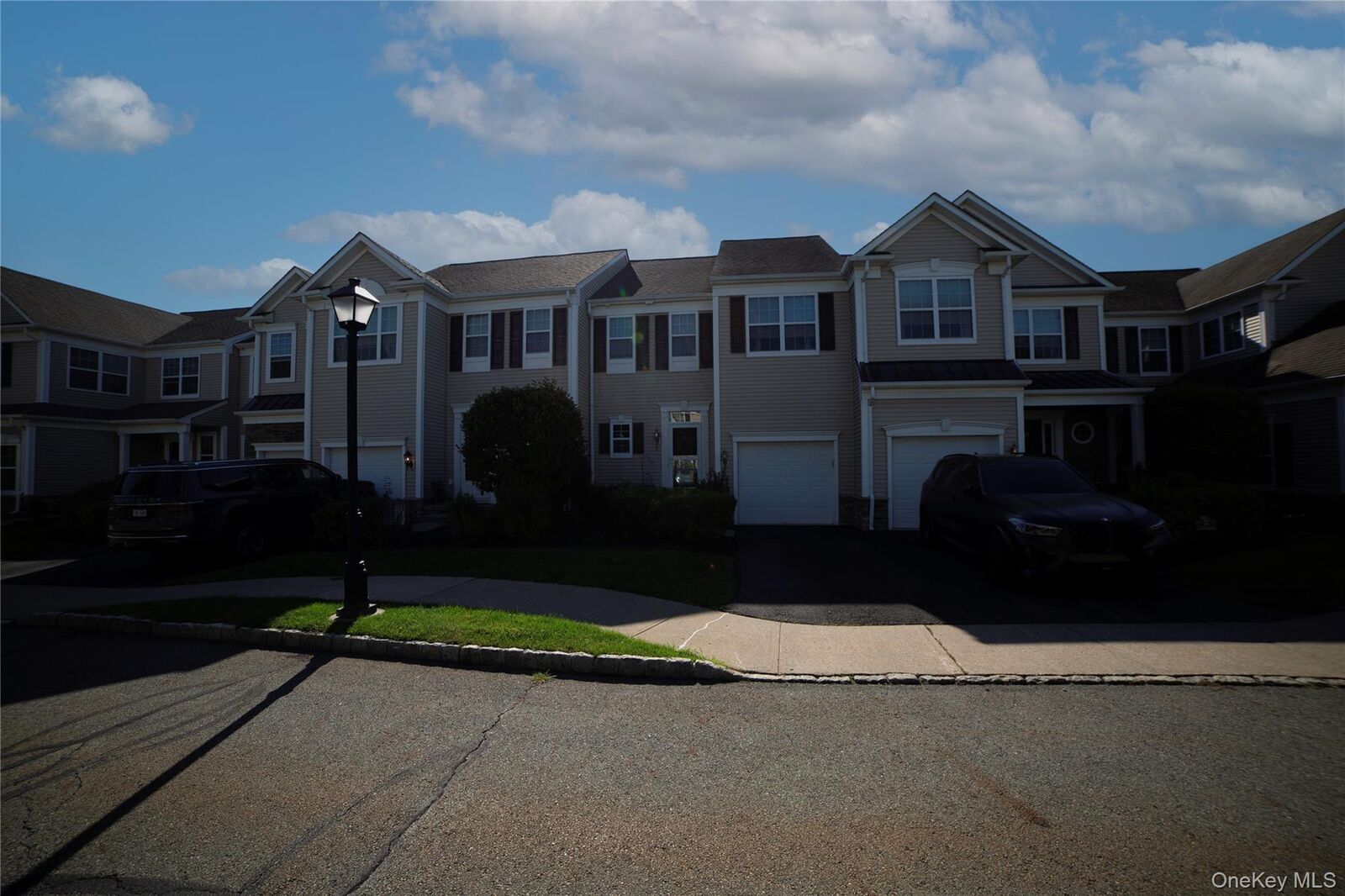 Property Photo:  10 Bainbridge Place 704  NY 12550 