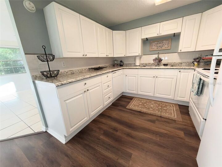 Property Photo: 4824 8th Street FL 33542