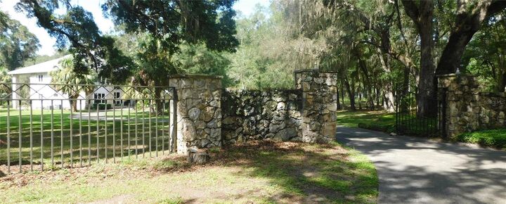 Property Photo:  9011 SW 103rd Avenue  FL 32608 