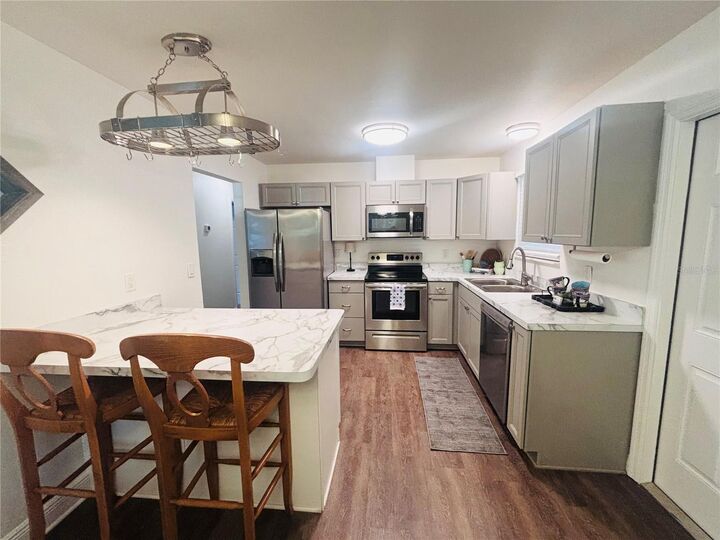 Property Photo: 185 Roosevelt Avenue FL 34604