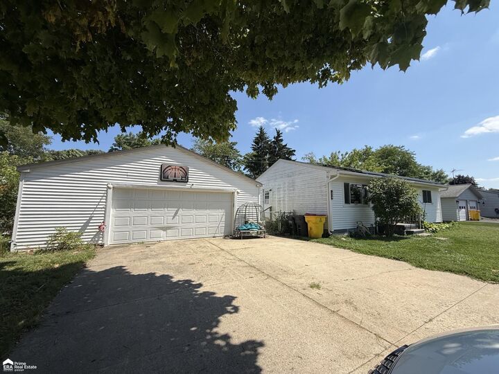 Property Photo: 4105 Union Street MI 48428