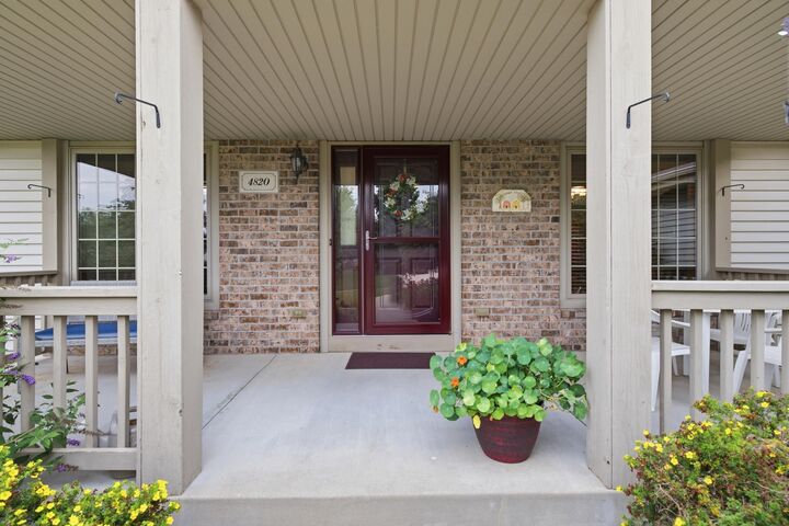 Property Photo: 4820 W Alesci Dr WI 53132