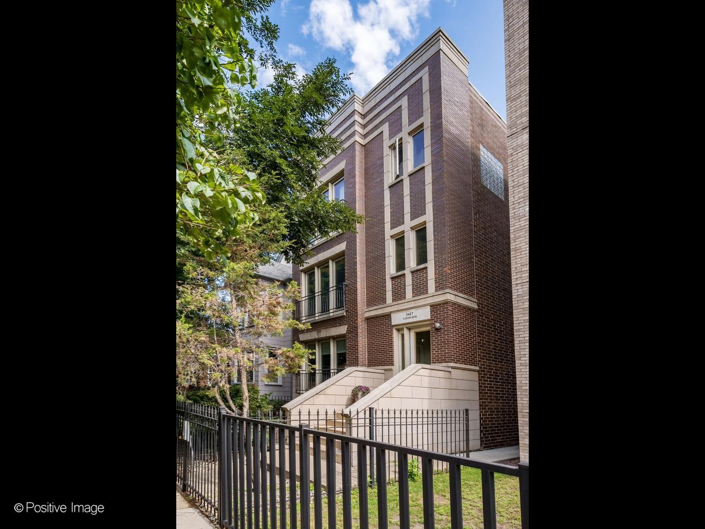 Property Photo: 3417 N Bosworth Street 2 IL 60657