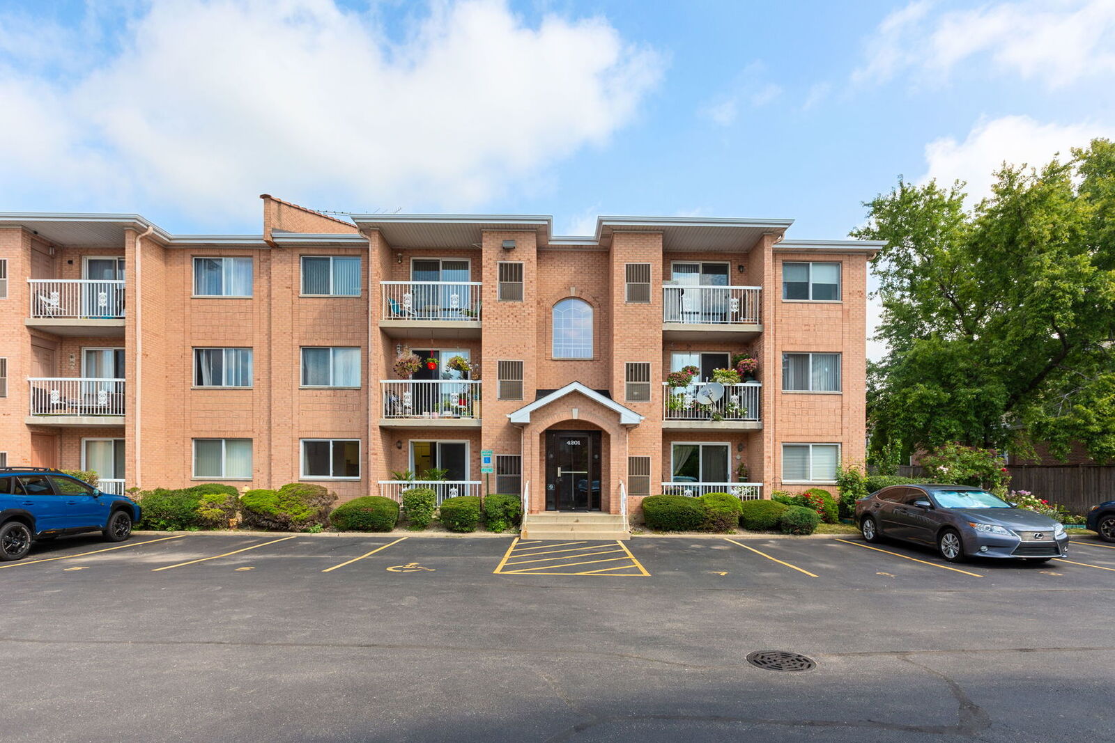 Property Photo:  4201 Quinlan Road 102B  IL 60025 