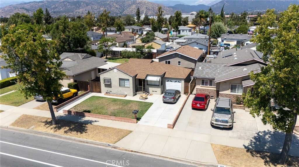 Property Photo: 1421 Bonita CA 91750