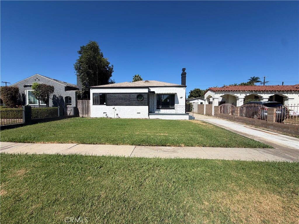 Property Photo:  9471 La Salle Avenue  CA 90047 