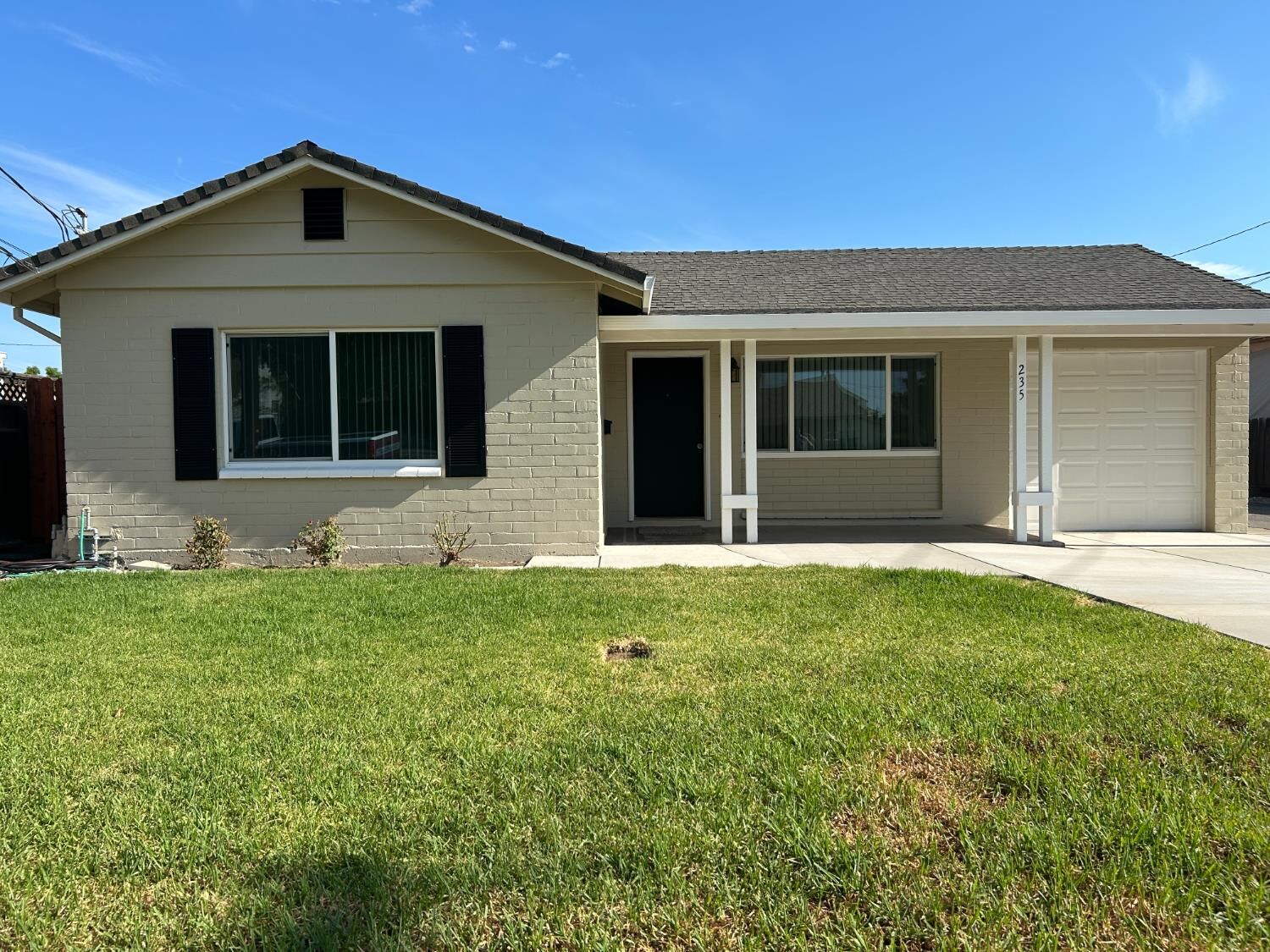Property Photo:  235 W Beverly Place  CA 95376 