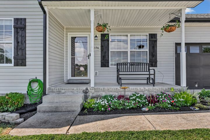 Property Photo: 3786 Tamera Ln TN 37042