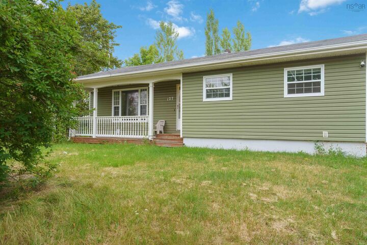 Property Photo: 127 Highland Avenue NS B4P 1Z8