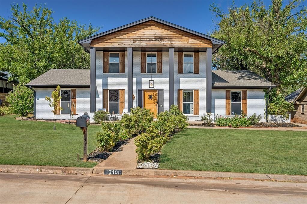 Property Photo:  13401 Inverness Avenue  OK 73120 