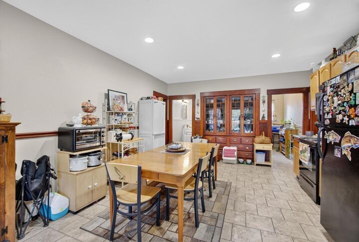 Property Photo:  55 Elmwood Ave  MA 01420 