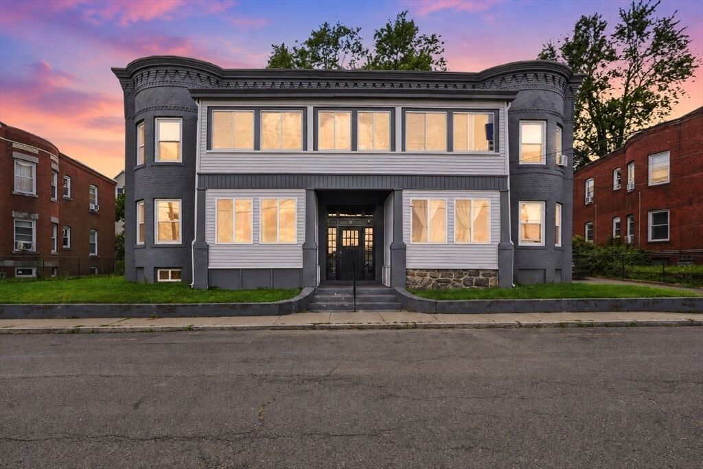 Property Photo:  3 Park View Ter 2  MA 01040 